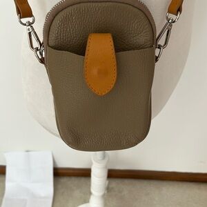 Beige Divina Firenze Leather Crossbody Bag